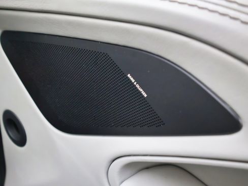 Used 2014 Aston Martin Vanquish Volante image 48