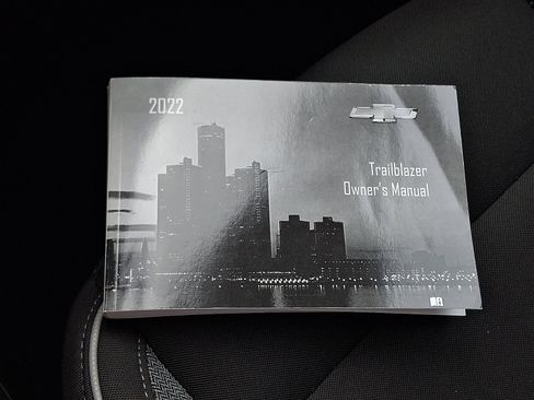 Used 2022 Chevrolet TrailBlazer LT image 25