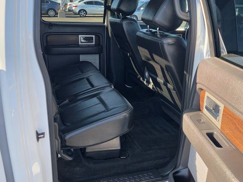 Used 2013 Ford F150 Lariat w/ Lariat Chrome Pkg image 25