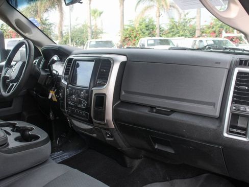 Used 2018 RAM 2500 SLT AWD/4WD image 33
