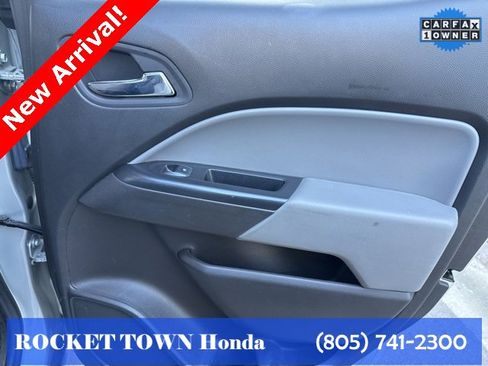 Used 2017 Chevrolet Colorado LT w/ LT Convenience Package image 8