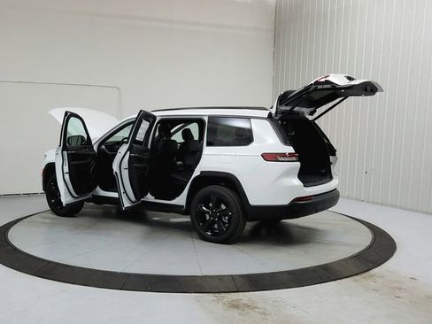 New 2026 Jeep Grand Cherokee L Limited image 14