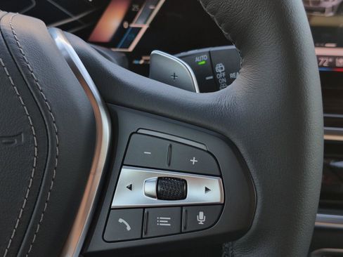 New 2026 BMW X5 sDrive40i image 12