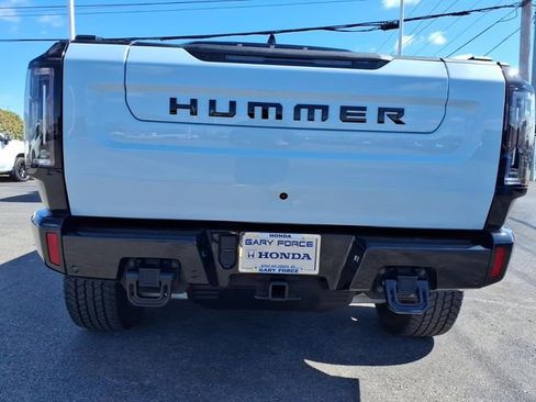 Used 2025 GMC Hummer EV 2X image 27
