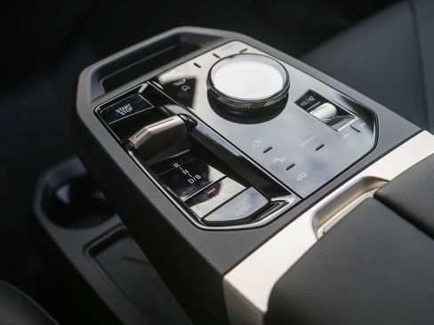 New 2026 BMW iX xDrive45 image 16