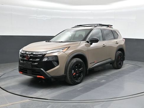 Used 2026 Nissan Rogue SV w/ Rock Creek Premium Package AWD/4WD image 8
