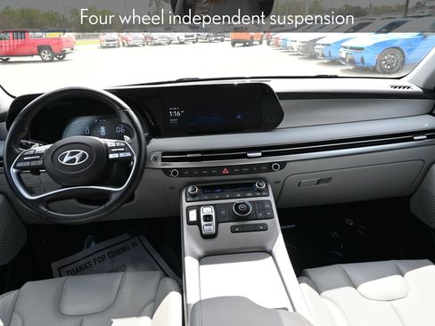 Used 2024 Hyundai Palisade SEL image 22