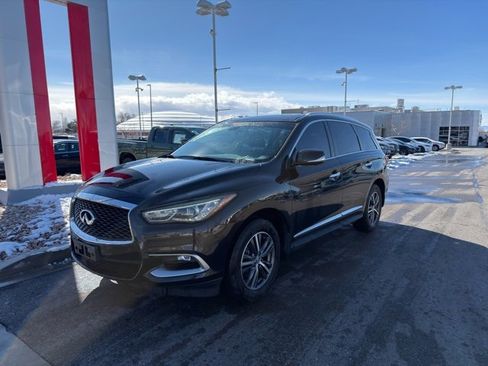 Used 2016 INFINITI QX60 AWD w/ Premium Plus Package image 2