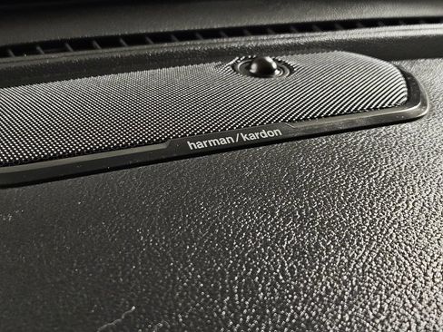 Used 2019 RAM 1500 Laramie RWD image 17