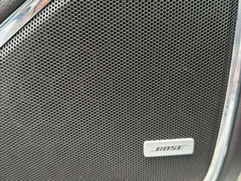 Used 2018 Chevrolet Suburban LT w/ Luxury Package image 24