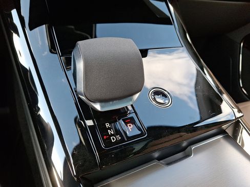 New 2026 Land Rover Range Rover Sport SE image 10