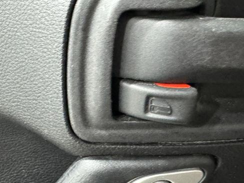 Used 2015 Jeep Wrangler Unlimited Sahara w/ Connectivity Group image 22