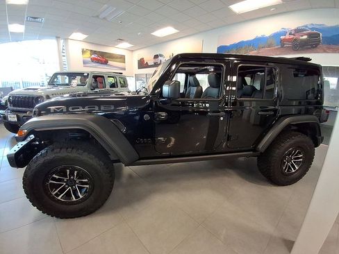 Used 2026 Jeep Wrangler Unlimited Rubicon 392 w/ Quick Order Package 27X Moab AWD/4WD image 5