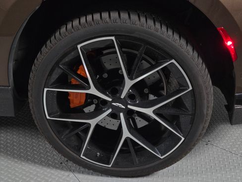 Used 2025 Aston Martin DBX 707 AWD/4WD image 10