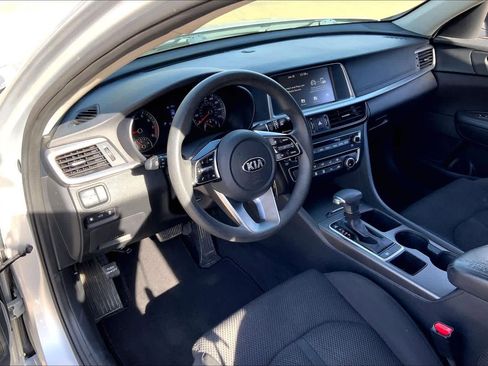 Used 2020 Kia Optima LX image 16