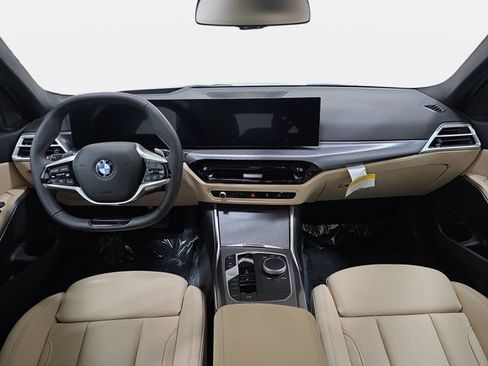 Certified 2026 BMW 330i xDrive Sedan w/ Premium Package AWD/4WD image 9