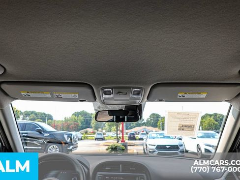 Used 2025 Kia Soul LX w/ LX Technology Package FWD image 52