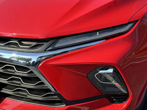 Certified 2023 Chevrolet Blazer LT w/ Convenience Package image 11