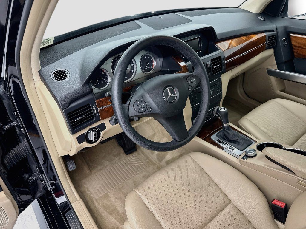 Used 2010 Mercedes-Benz GLK 350 2WD image 9