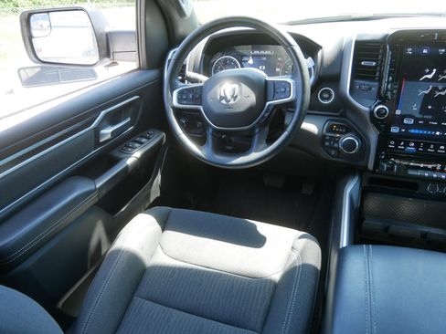 Used 2023 RAM 1500 Big Horn AWD/4WD image 9