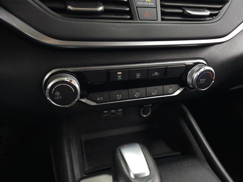 Used 2019 Nissan Altima 2.5 SR image 23