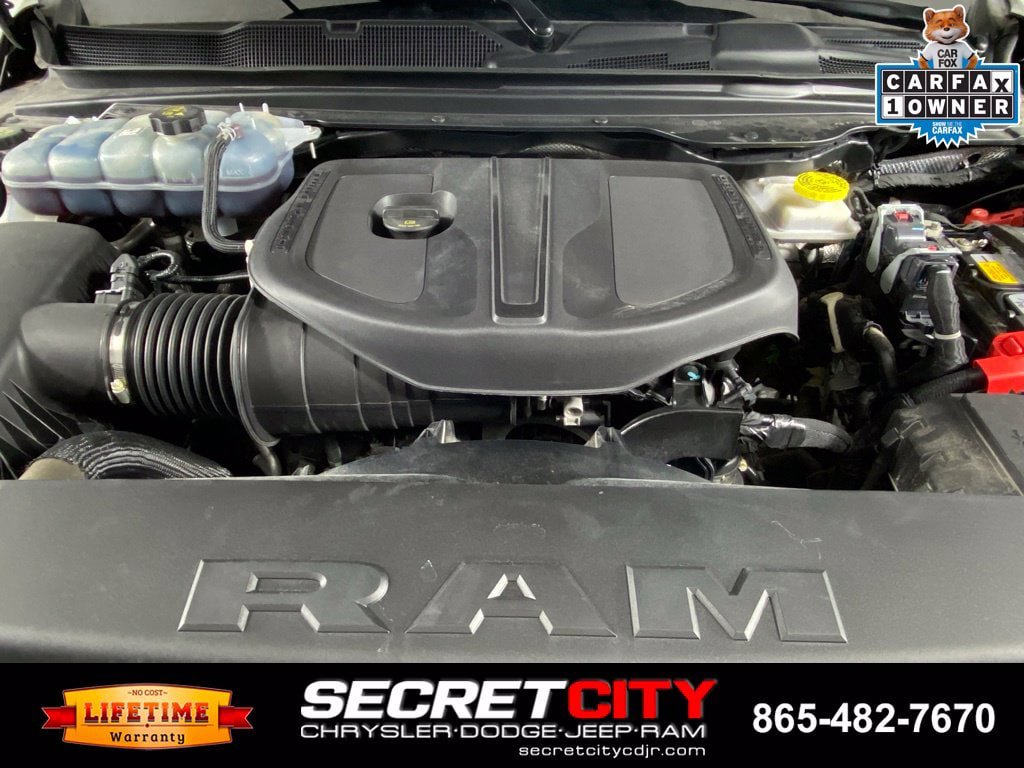 Used 2025 RAM 1500 Laramie AWD/4WD image 32