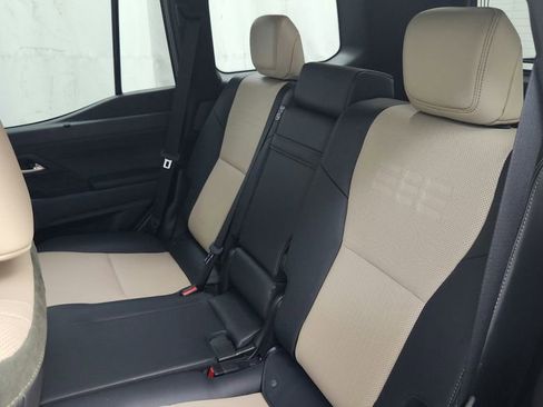 Used 2024 Lexus GX 550 AWD/4WD image 35
