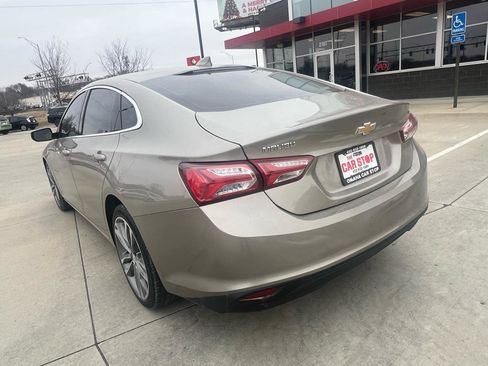 Used 2022 Chevrolet Malibu LT FWD image 7