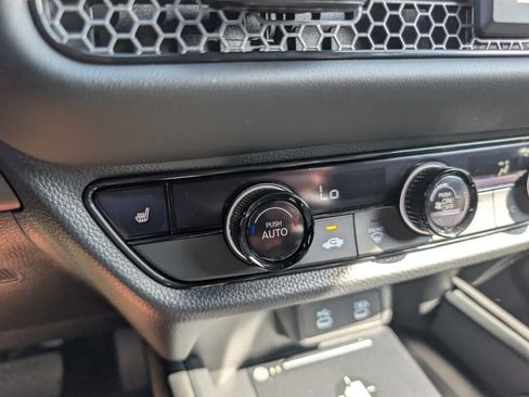 Certified 2026 Honda HR-V Sport image 26