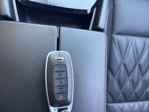 Used 2024 Nissan Rogue Platinum w/ Platinum Premium Package image 21