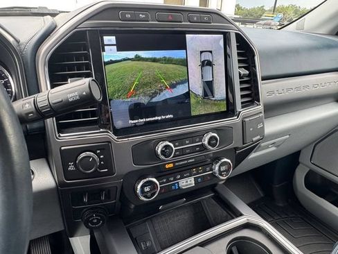 Used 2022 Ford F250 Limited AWD/4WD image 9