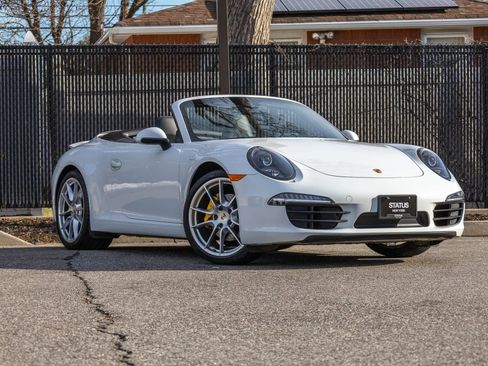 Used 2016 Porsche 911 Carrera image 3