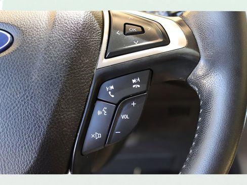 Used 2021 Ford Edge SEL image 26