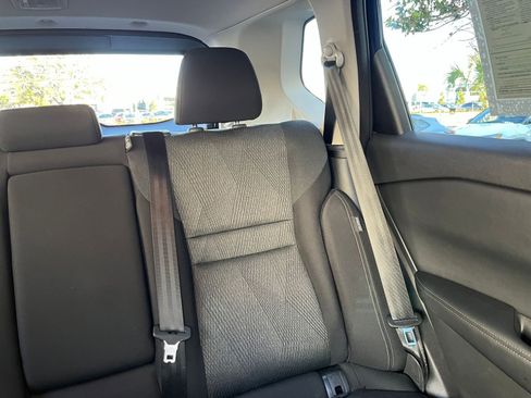 Used 2025 Nissan Rogue SV image 38