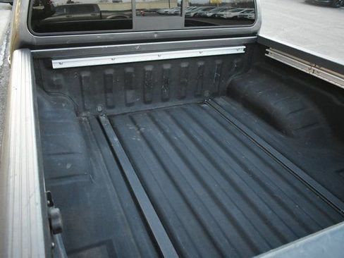 Used 2020 Nissan Frontier SV image 36