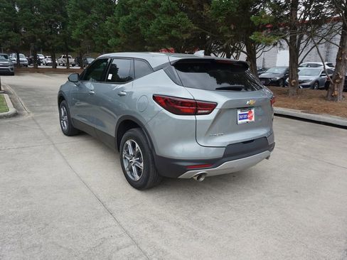 Used 2024 Chevrolet Blazer LT FWD image 19