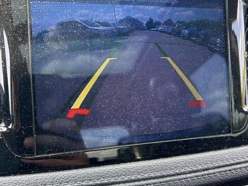 Used 2017 Chrysler Pacifica Limited image 22