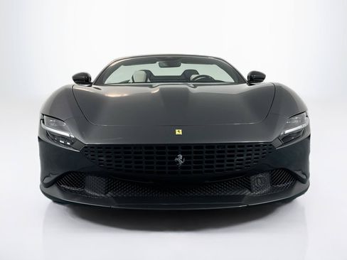 Used 2025 Ferrari Roma Spider RWD image 2
