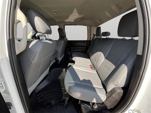 Used 2020 RAM 1500 Tradesman w/ Chrome Appearance Group image 27