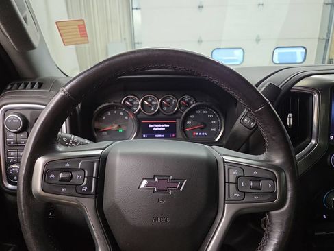 Used 2021 Chevrolet Silverado 1500 LT Trail Boss w/ Convenience Package II AWD/4WD image 21