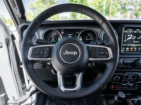 Used 2023 Jeep Wrangler Unlimited Rubicon 4xe w/ Cold Weather Group AWD/4WD image 27