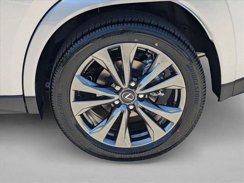 New 2026 Lexus UX 300h FWD image 9
