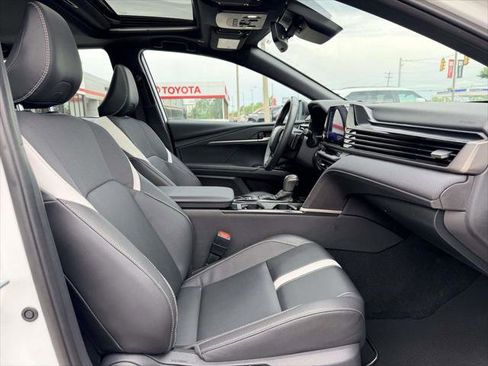 Certified 2025 Toyota Camry SE w/ Convenience Package FWD image 14