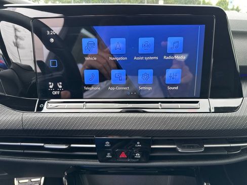 Certified 2024 Volkswagen Golf R AWD/4WD image 25