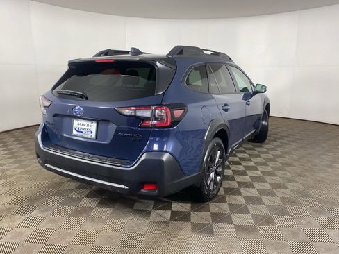Certified 2025 Subaru Outback Onyx Edition XT image 6