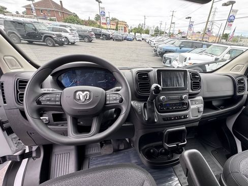 Used 2025 RAM ProMaster 3500 image 14