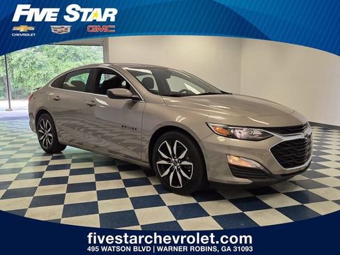 Used 2022 Chevrolet Malibu RS FWD image 1