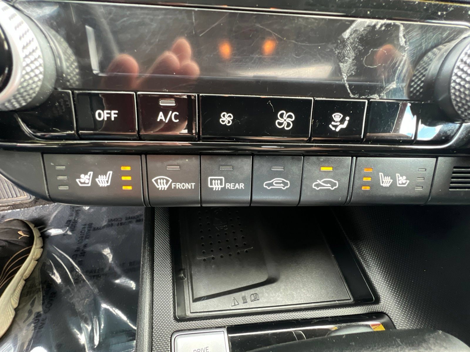 Used 2023 Hyundai Elantra Limited FWD image 14