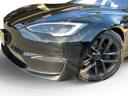 Used 2022 Tesla Model S image 9