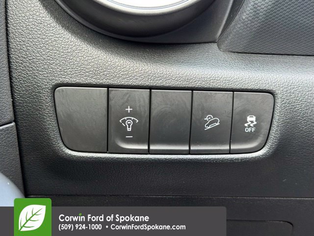 Used 2022 Hyundai Kona SEL w/ Cargo Package AWD/4WD image 24